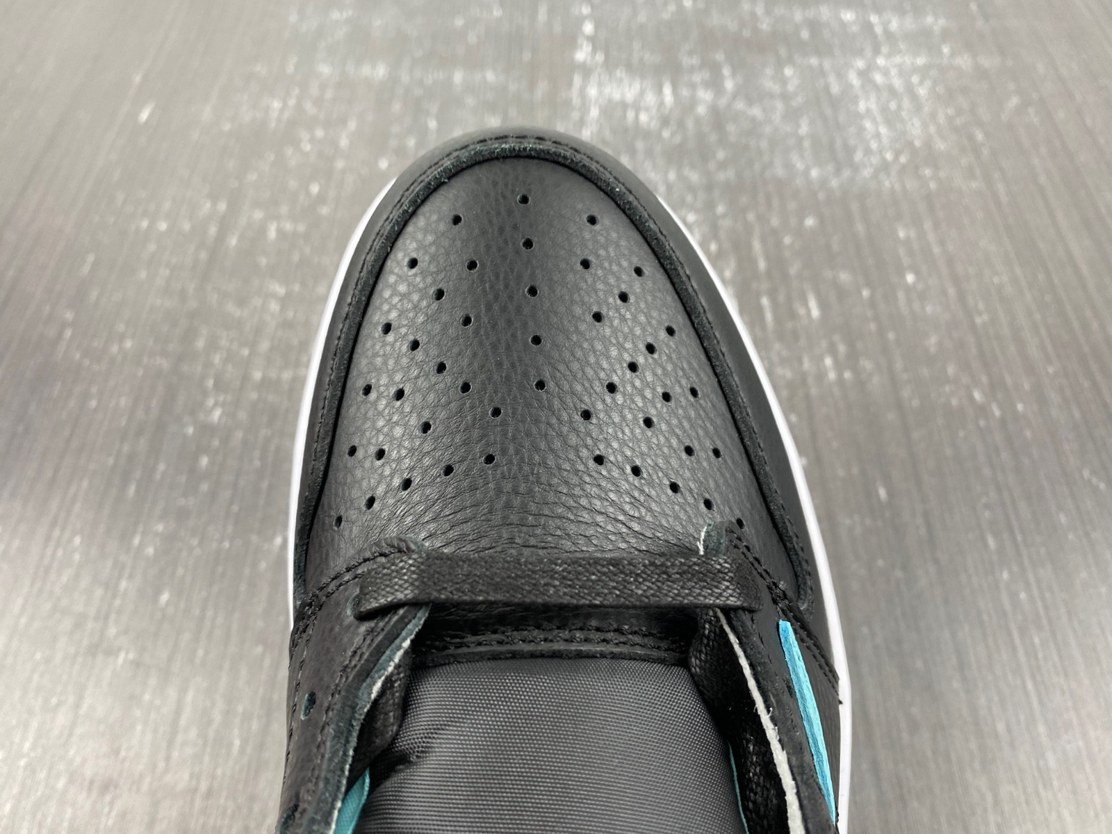 Travis Scott x Air Jordan 1 Low DM7866-701