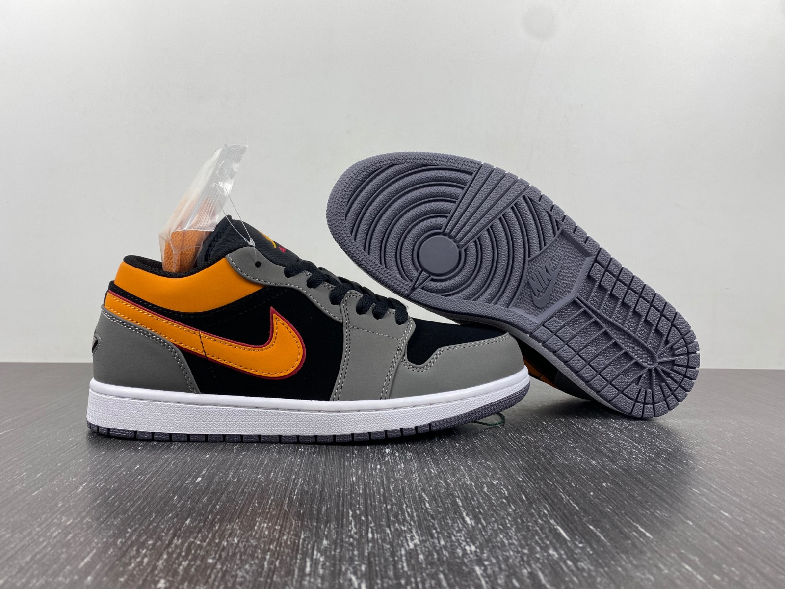 Air Jordan 1 Low FN7308-008