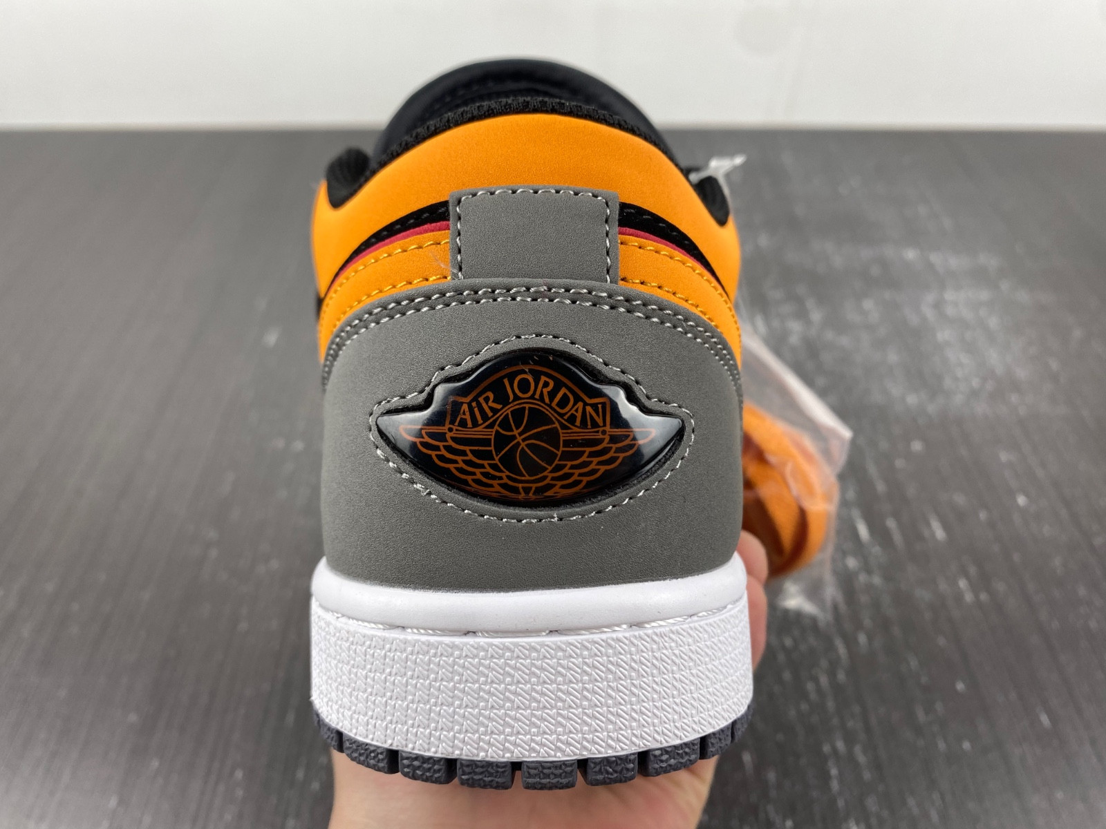 Air Jordan 1 Low FN7308-008