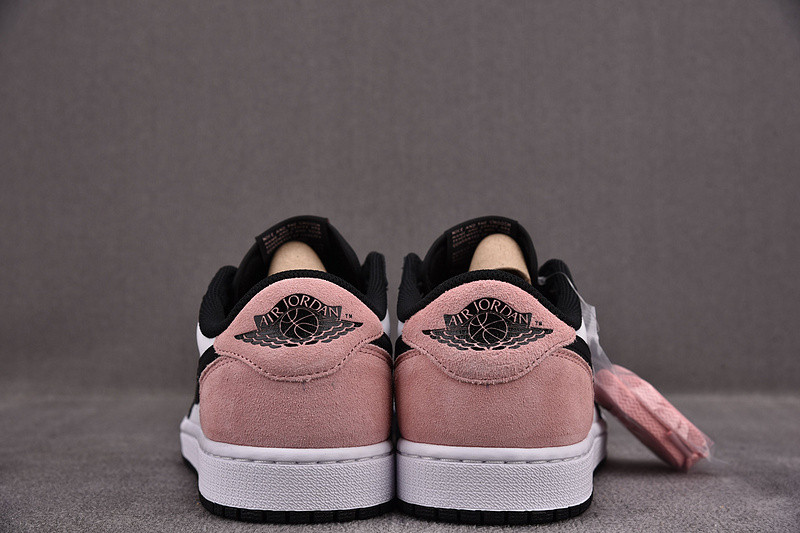 Air Jordan 1 Low OG “Bleached Coral” CZ0790-061