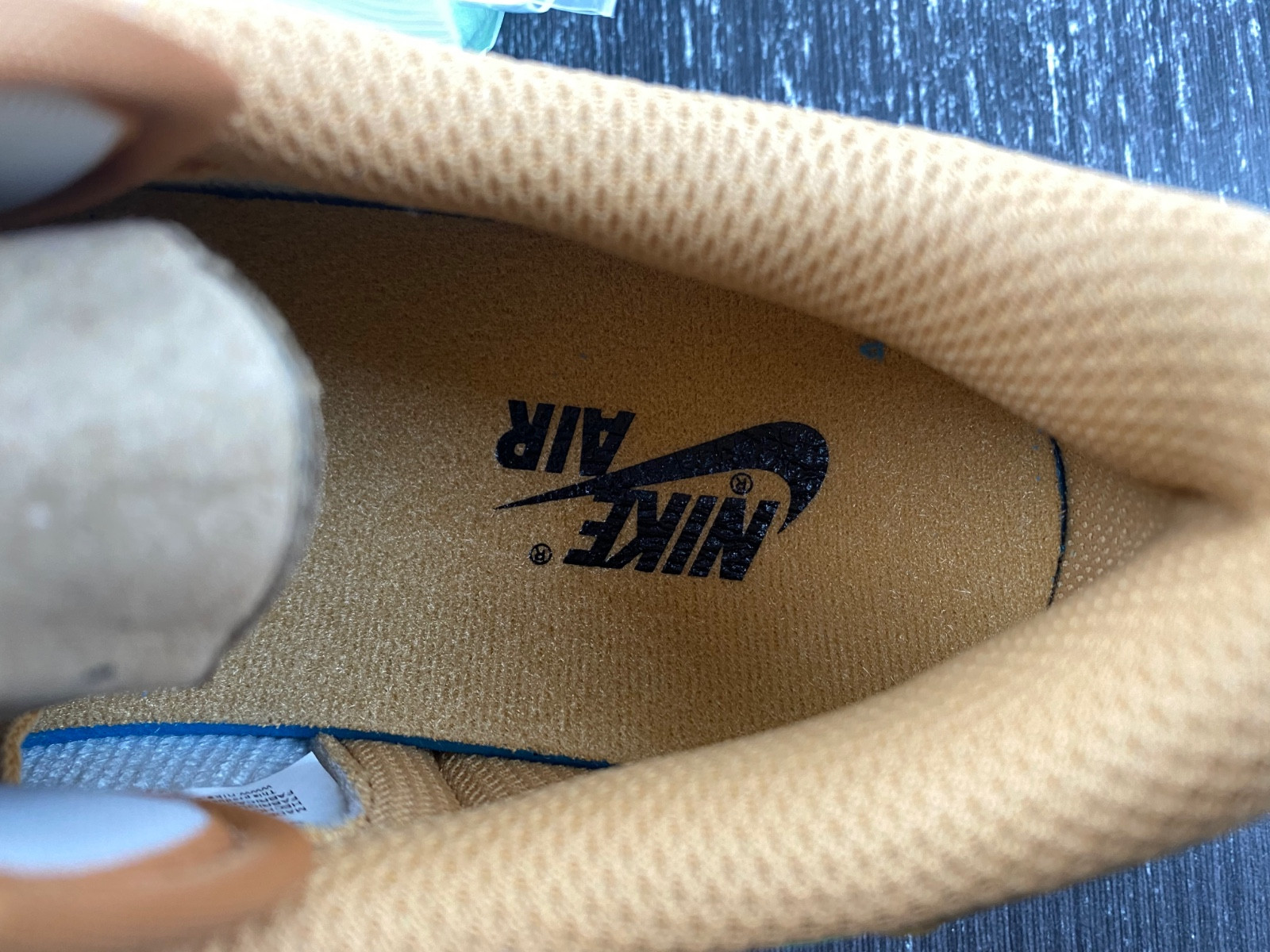 Travis Scott x Air Jordan 1 Low DM7866-922