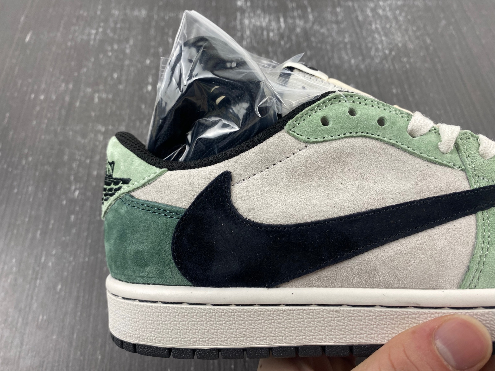 Travis Scott x Air Jordan 1 Low DM7866-813