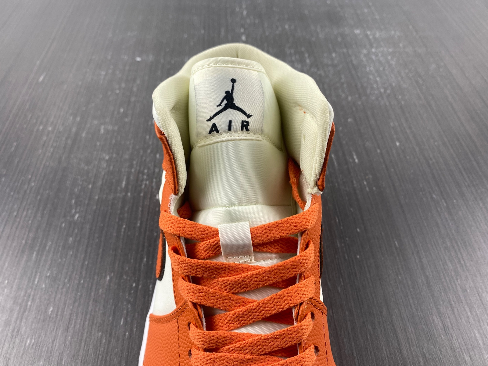 Jordan 1 Mid SE Sport Spice DV1302-100