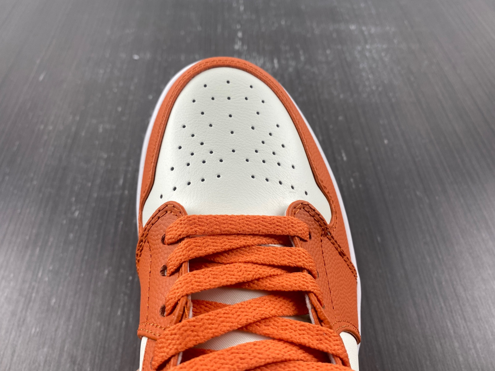 Jordan 1 Mid SE Sport Spice DV1302-100