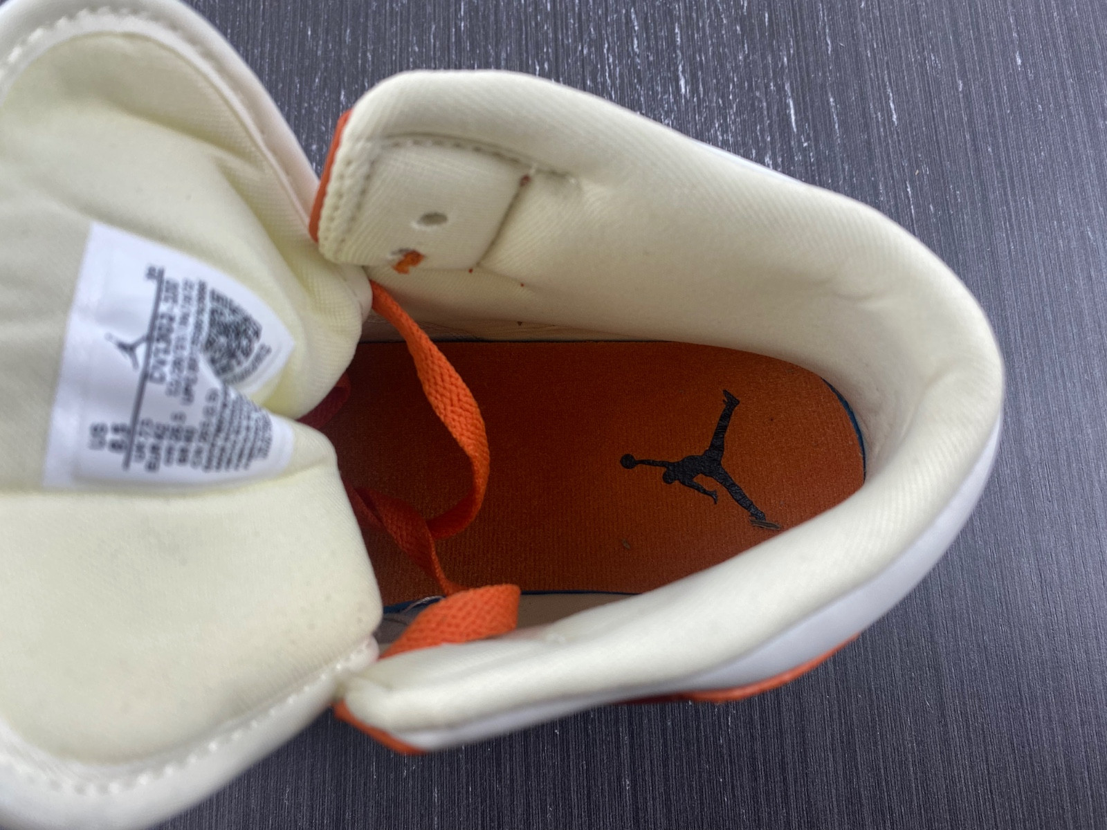 Jordan 1 Mid SE Sport Spice DV1302-100