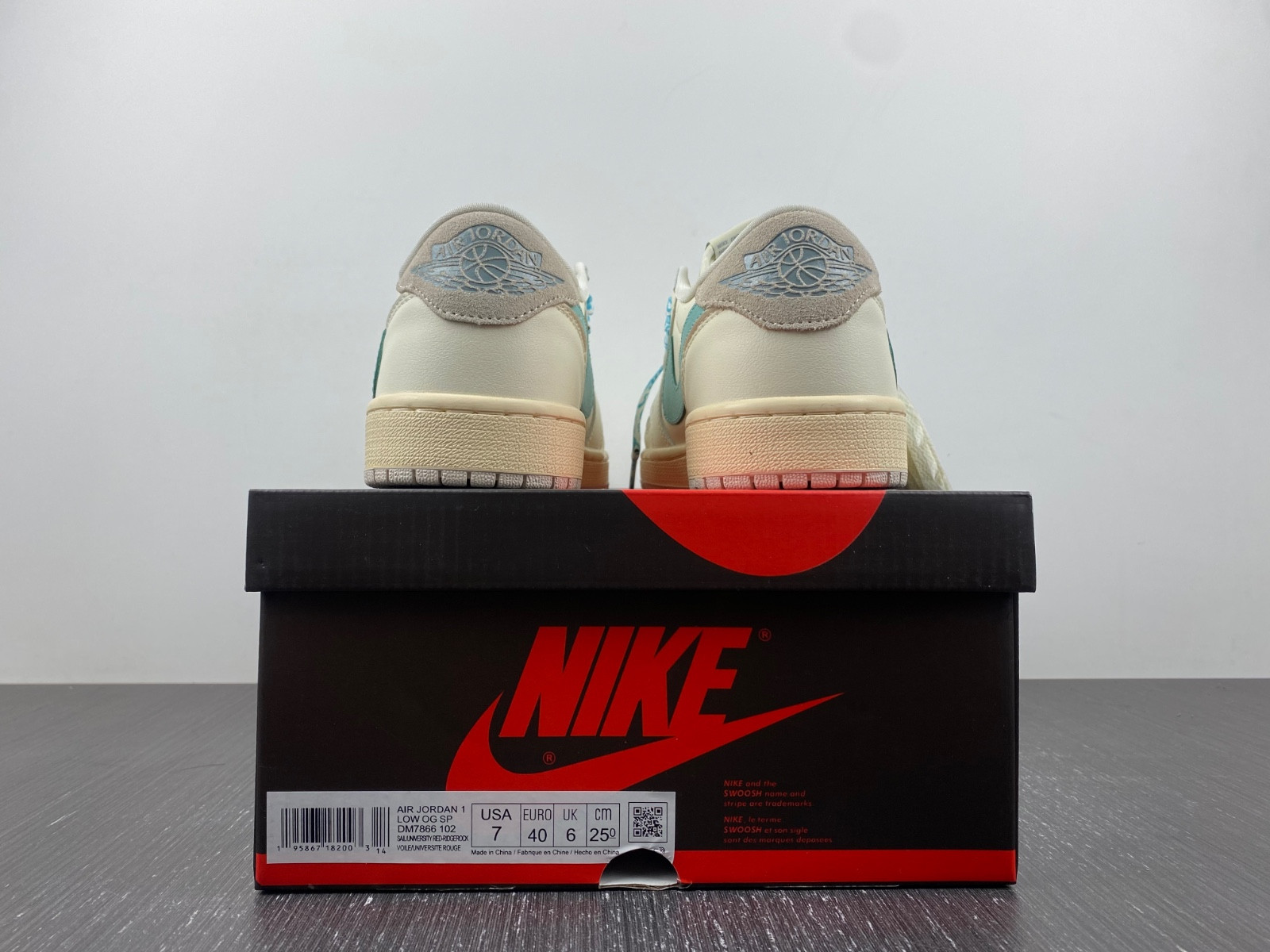 Air Jordan 1 Low DM7866-102