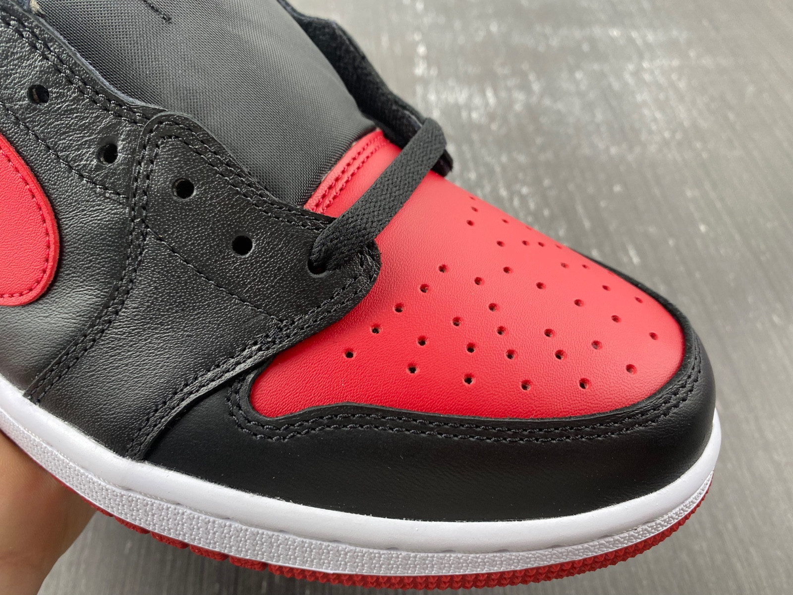 Air Jordan 1 Low OG “Bred” 705329-001