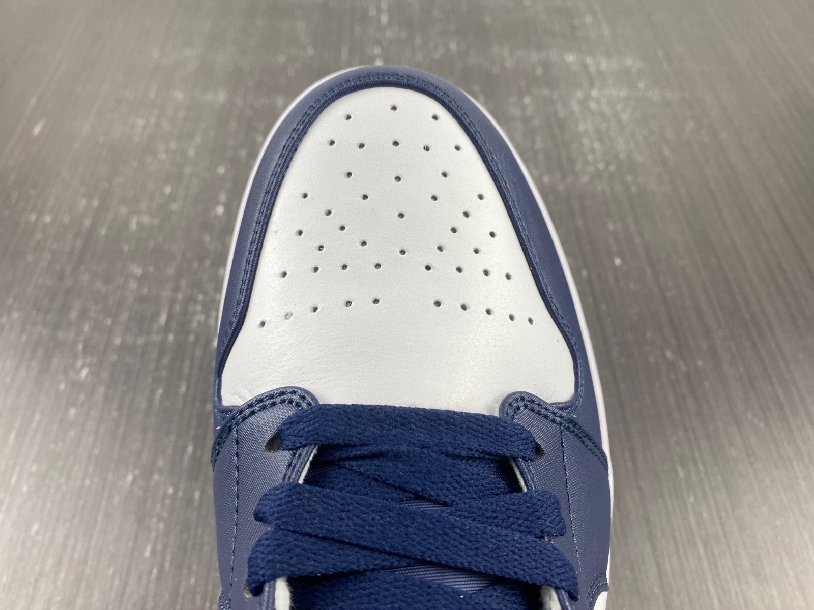 Air Jordan 1 Mid SE “USA” 852542-104