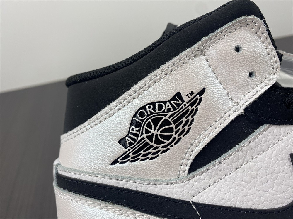 air jordan 1 mid “Di*m*nd shorts