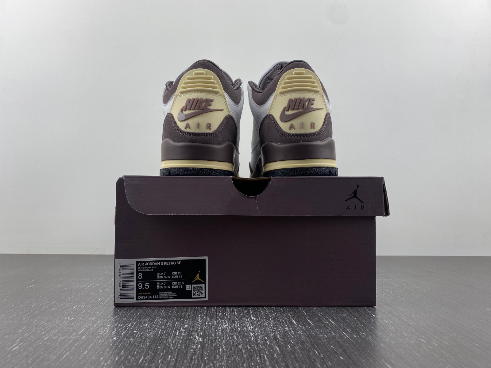 Air Jordan 3 DH3434-113