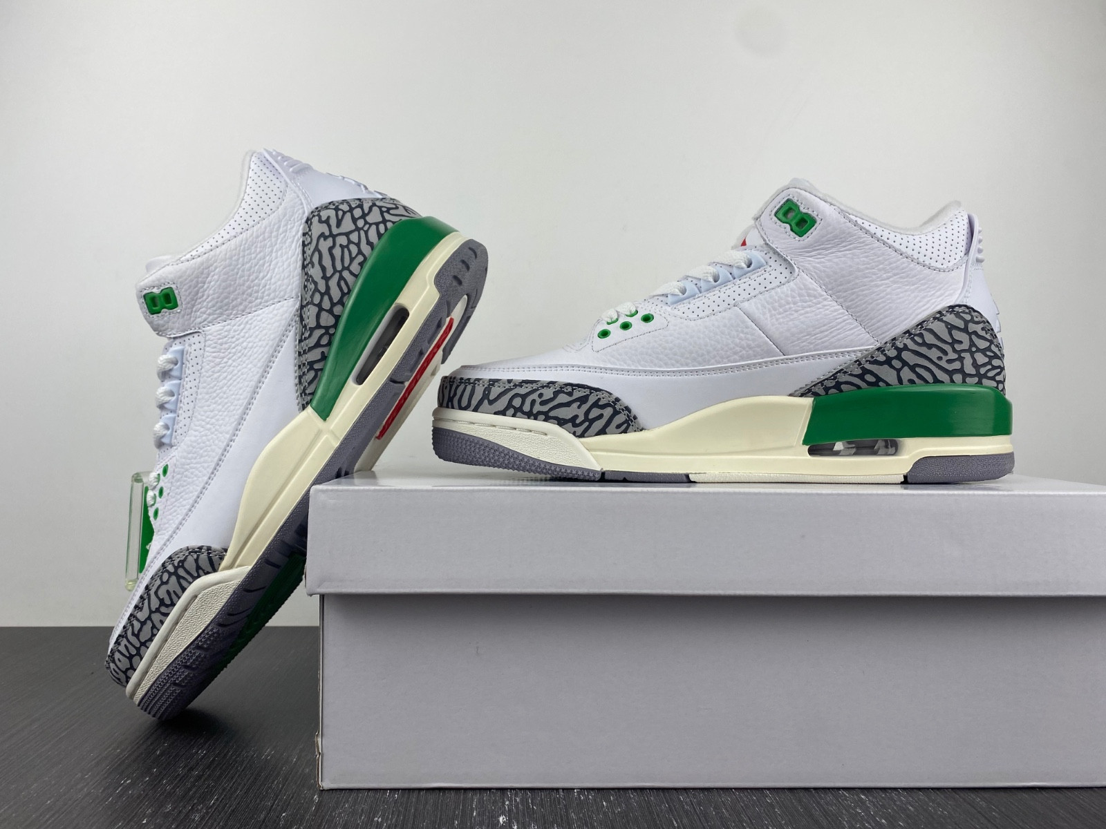 Jordan 3 Retro Lucky Green (W) CK9646-136