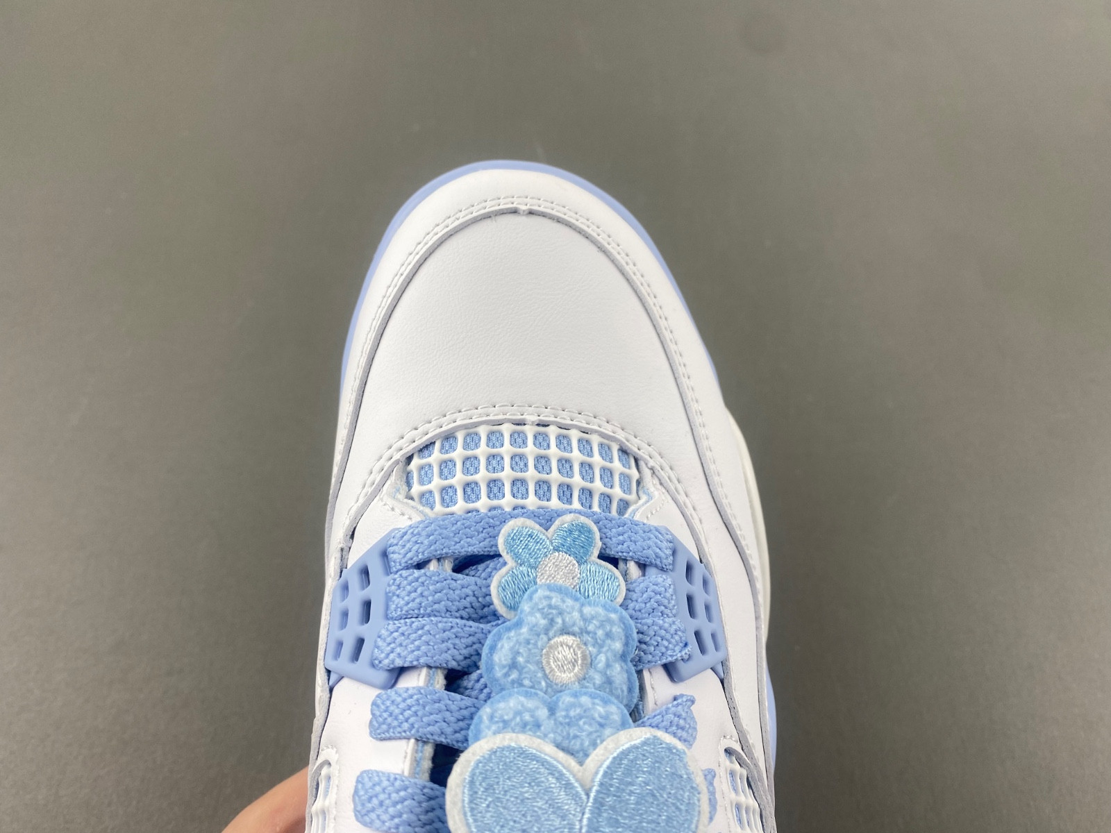 Air Jordan 4 “Forget Me Not” (W) HV0823-100