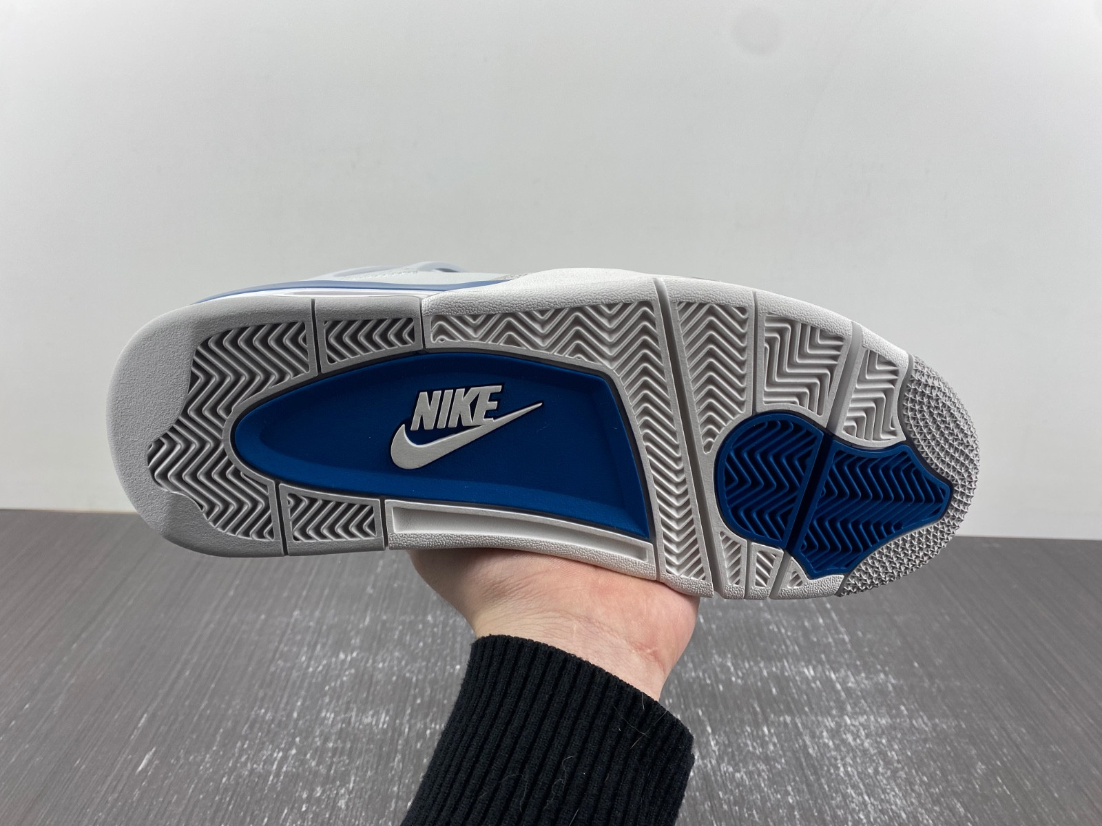 Air Jordan 4 "Military Blue" FV5029-141