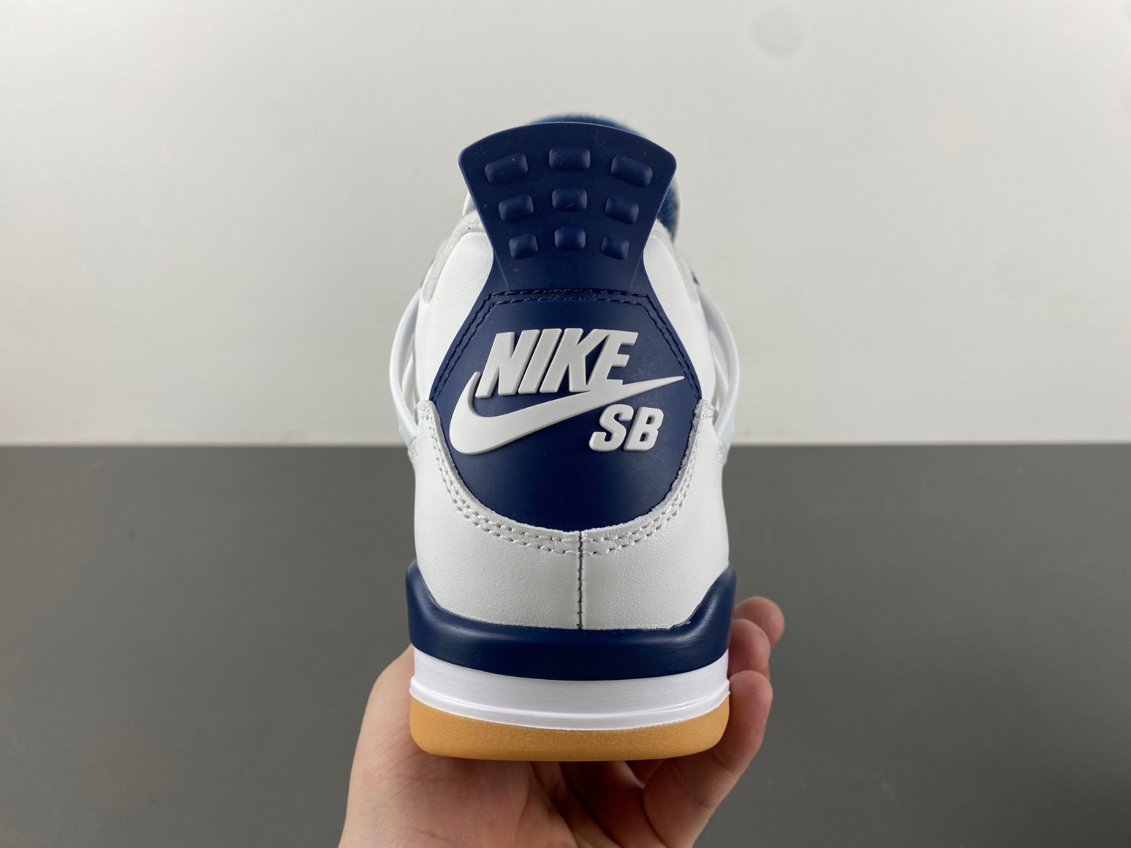 Nike SB x Air Jordan 4 “Navy DR5415-100