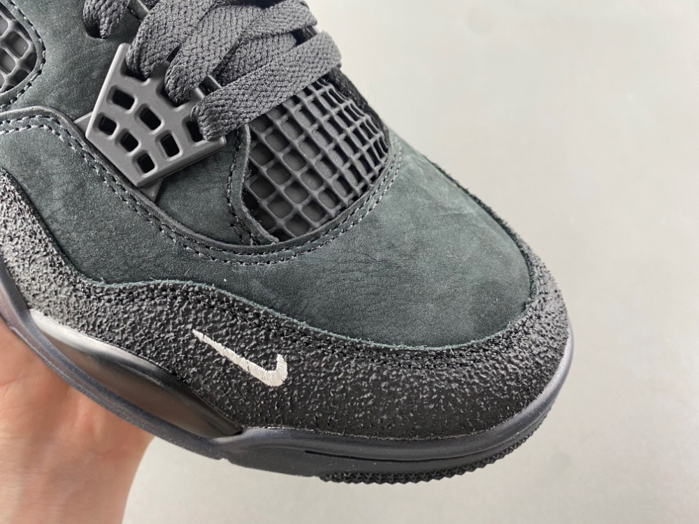 Air Jordan 4 HF4300-001