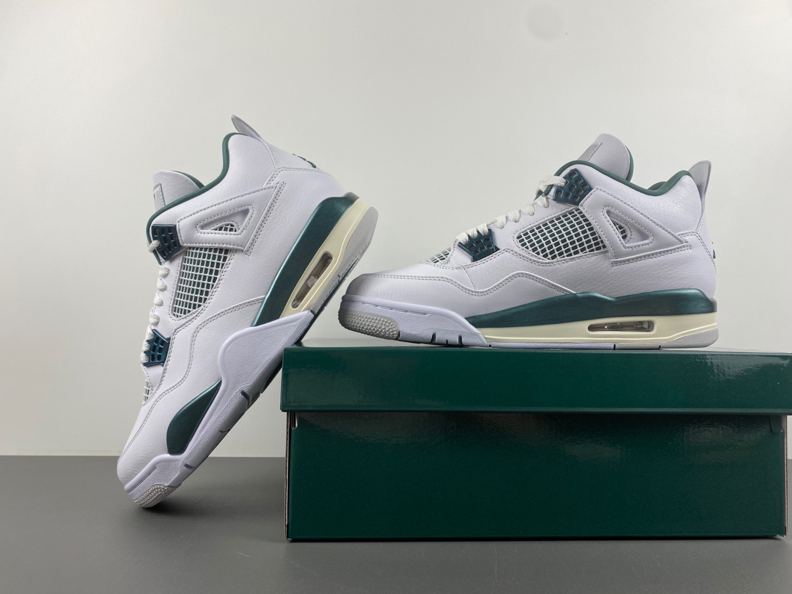 Air Jordan 4 “Oxidized Green” FQ8138-103