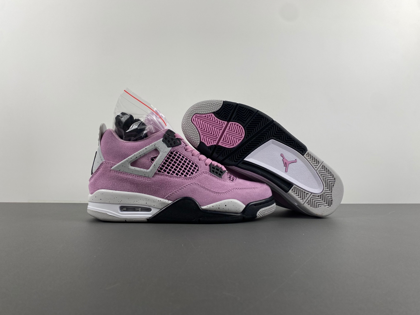 Air Jordan 4 WMNS “Orchid” AQ9129-501