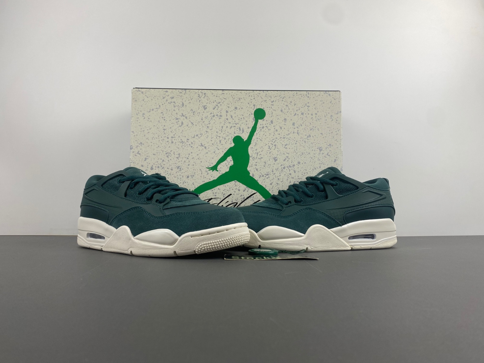 Air Jordan 4 RM WMNS “Oxidized Green” FQ7940-300