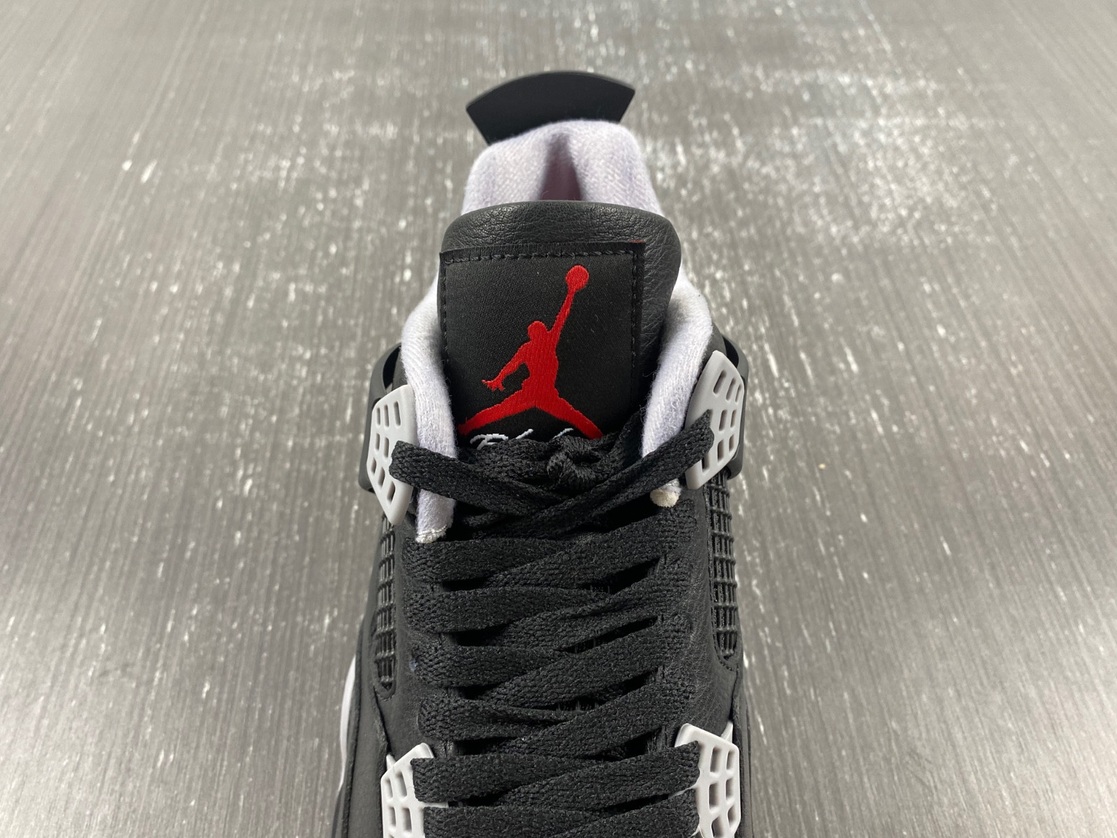 Air Jordan 4 “Bred Reimagined” FV5029-006