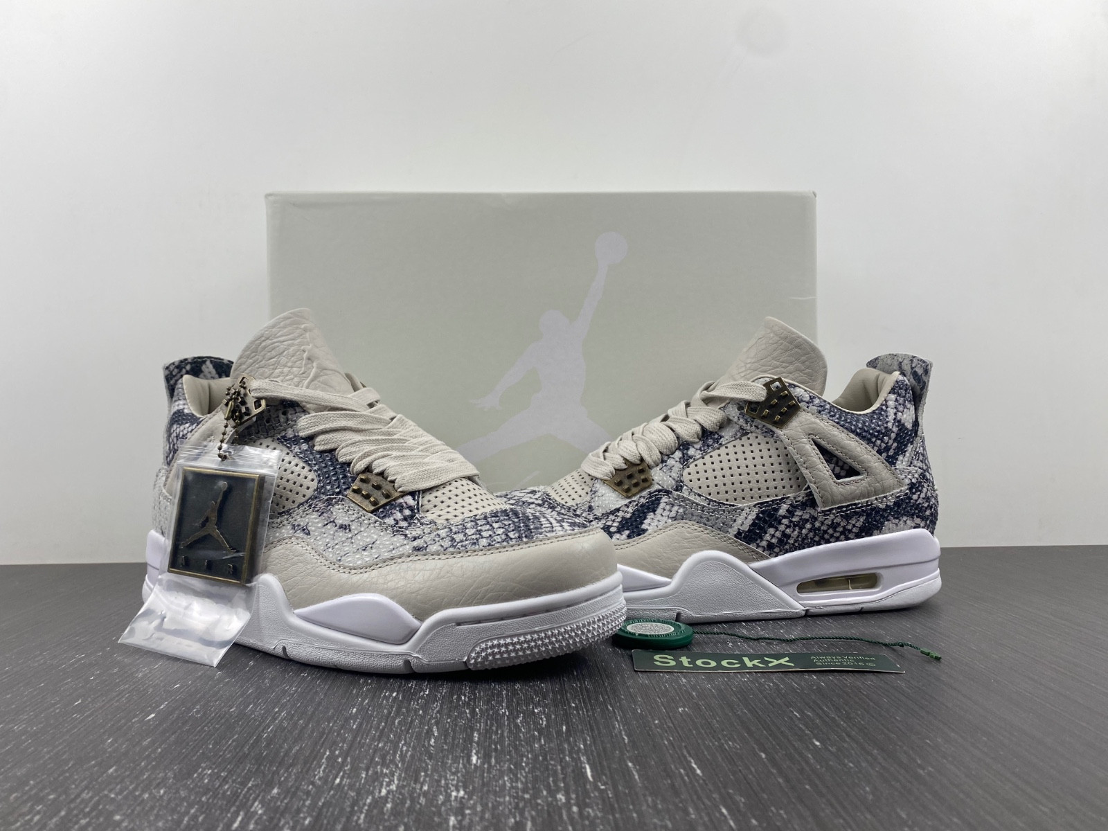 AIR JORDAN 4 RETRO PREMIUM "PINNACLE "SNAKESKIN" 819139-030