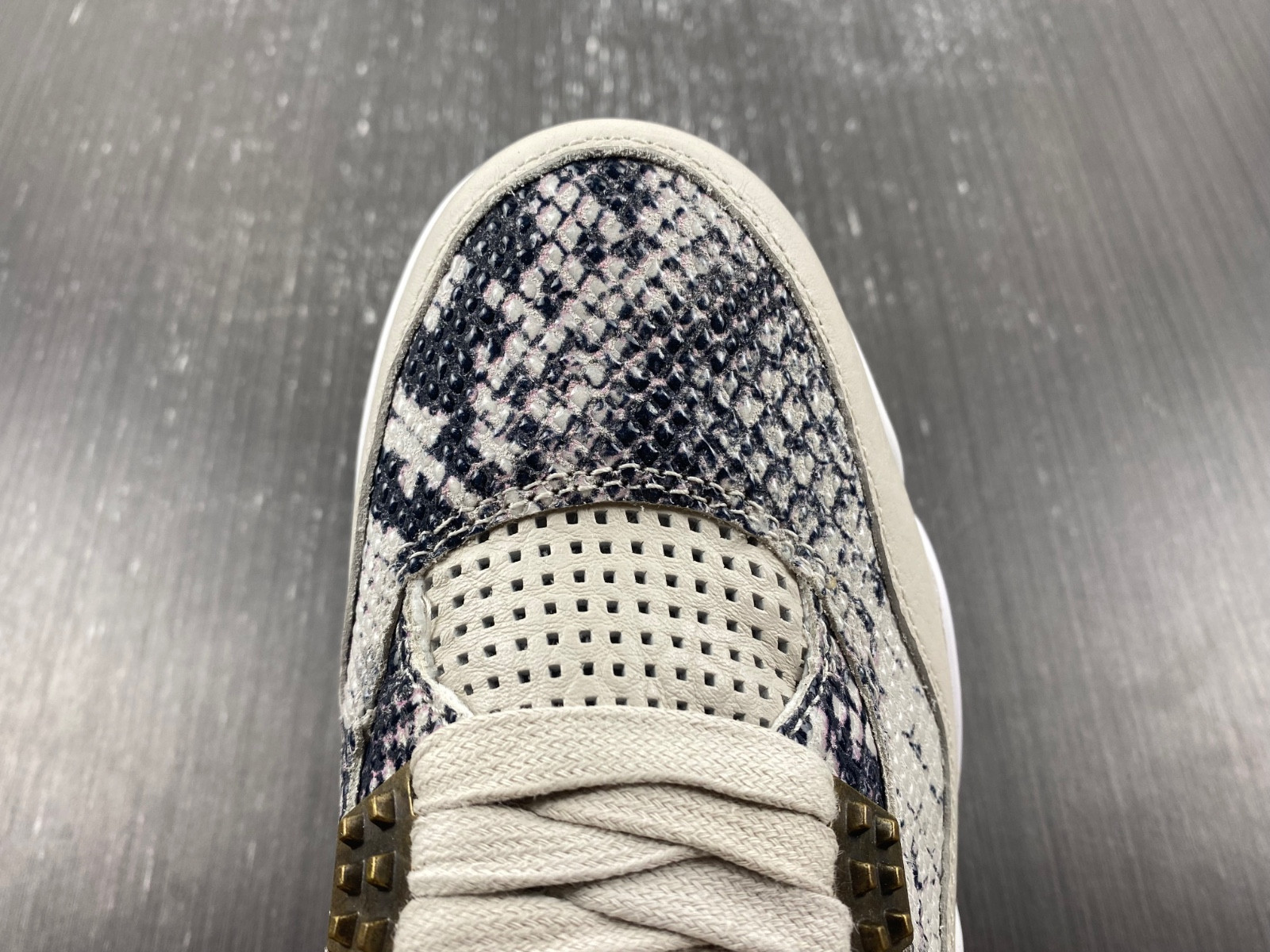 AIR JORDAN 4 RETRO PREMIUM "PINNACLE "SNAKESKIN" 819139-030