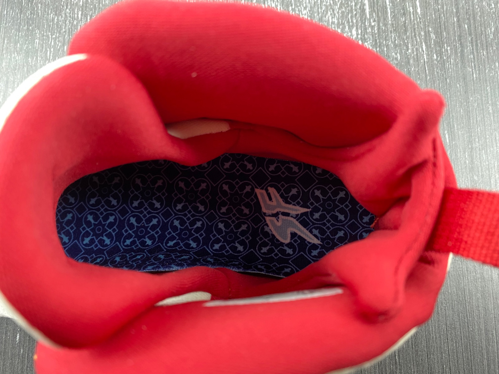 SoleFly x Air Jordan 8 “Mi Casa Es Su Casa” FJ2850-107