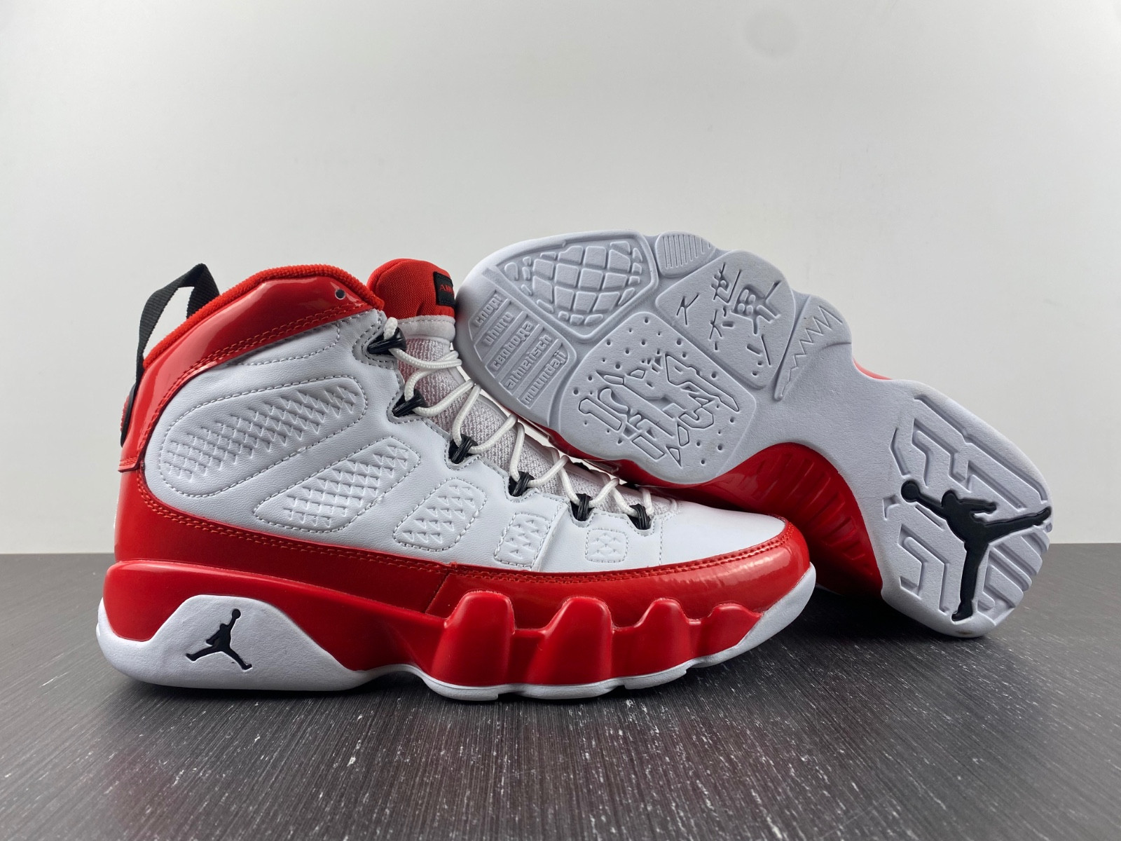 Air Jordan 9 “Gym Red” 302370-160