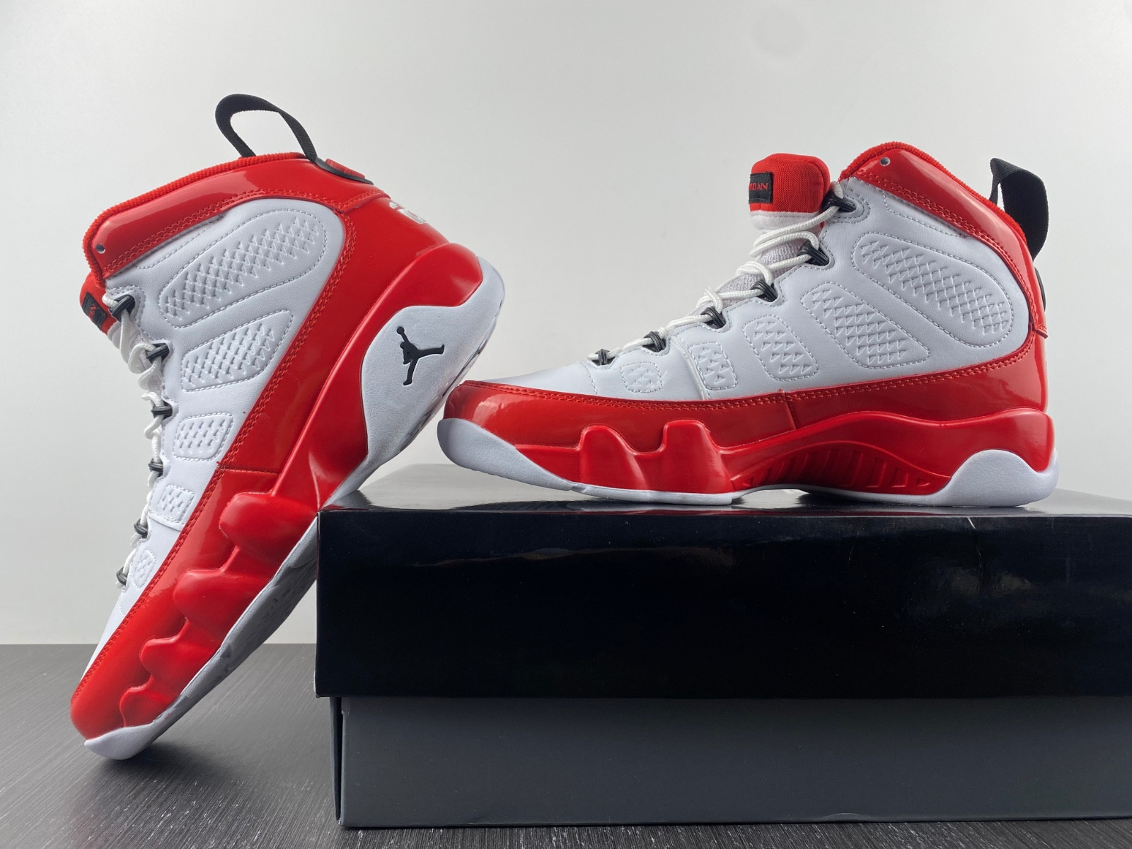 Air Jordan 9 “Gym Red” 302370-160
