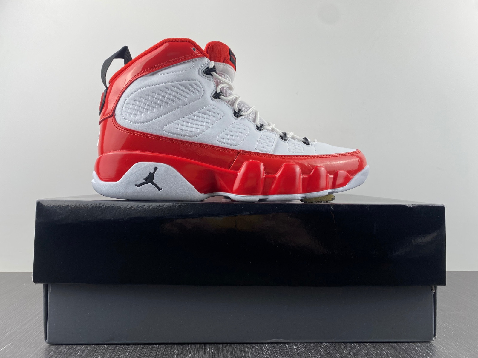 Air Jordan 9 “Gym Red” 302370-160