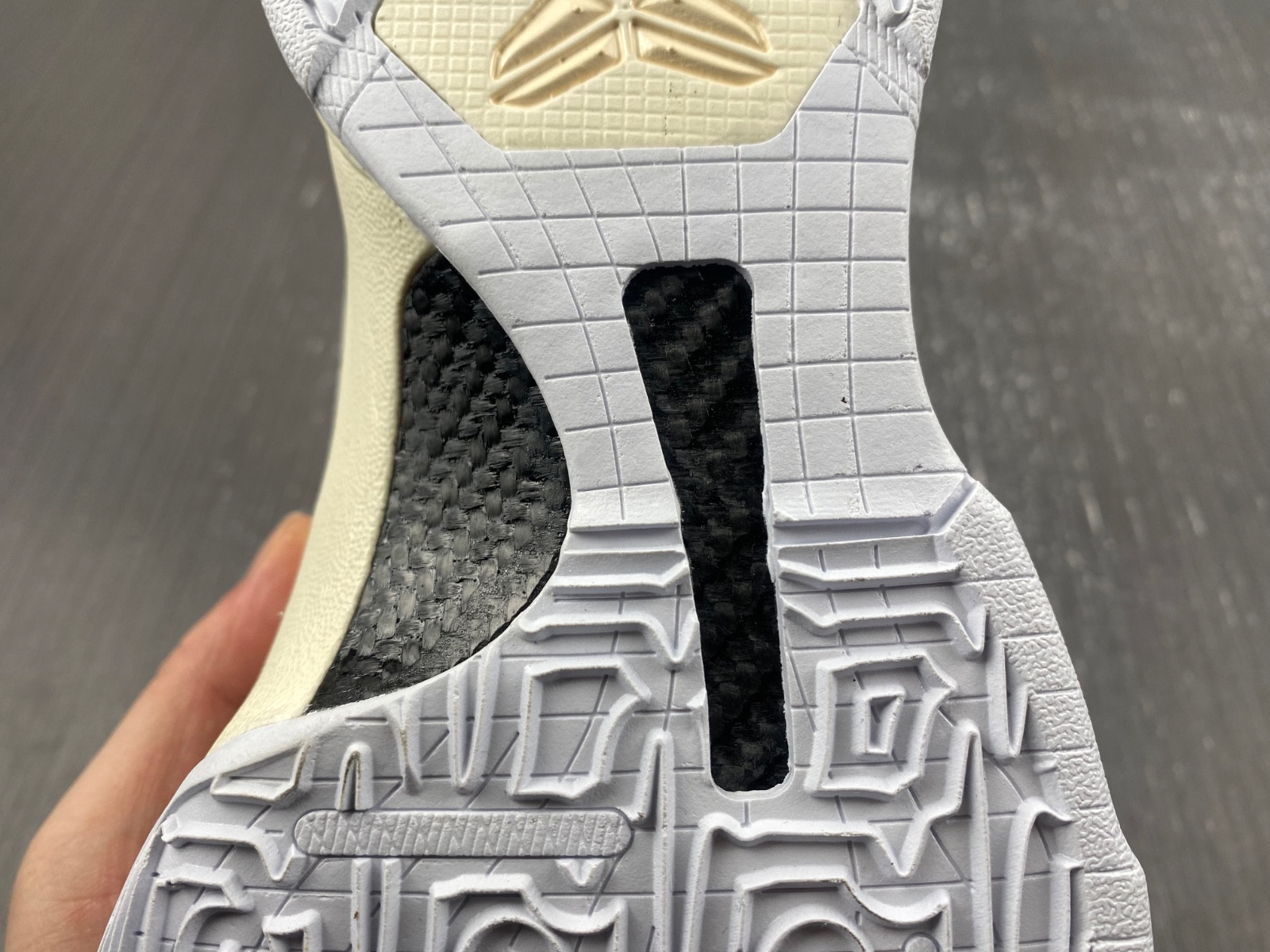 Nike Kobe 5 Protro DB4796-101