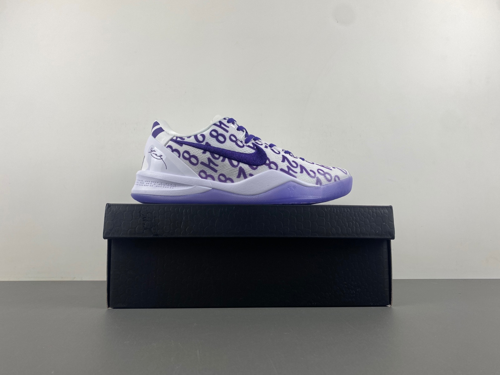 Nike Kobe 8 Protro “Court Purple” FQ3549-100