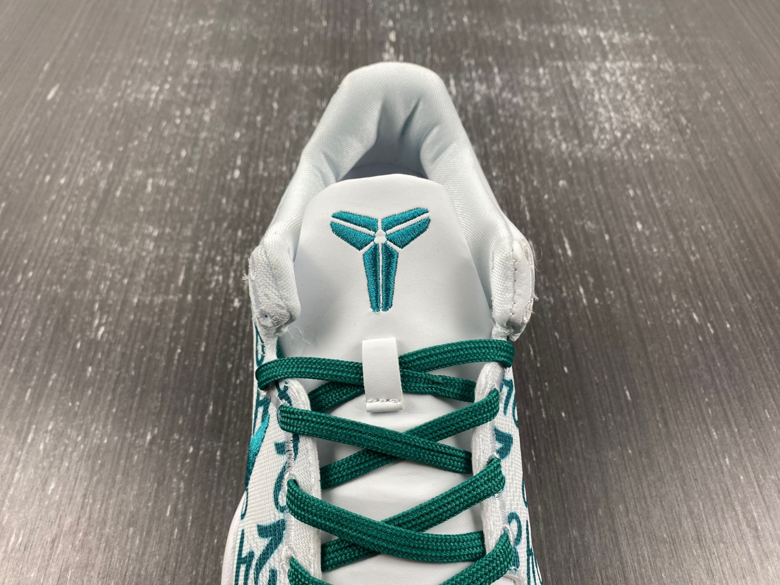 Nike Kobe 8 Protro “Radiant Emerald” FQ3549-101