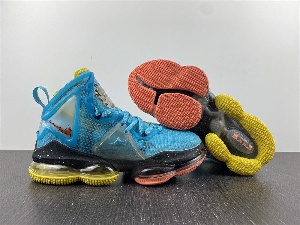 Nike LeBron 19 DC9338-400