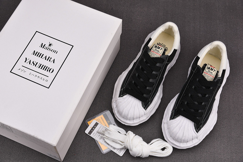 Ma*s*n mihara sneakers