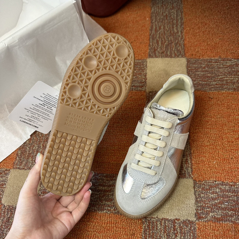 ma*s*n Ma*i*la sneakers