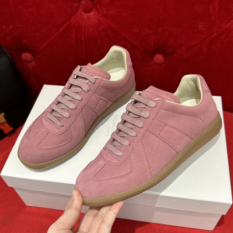 ma*s*n Ma*i*la sneakers