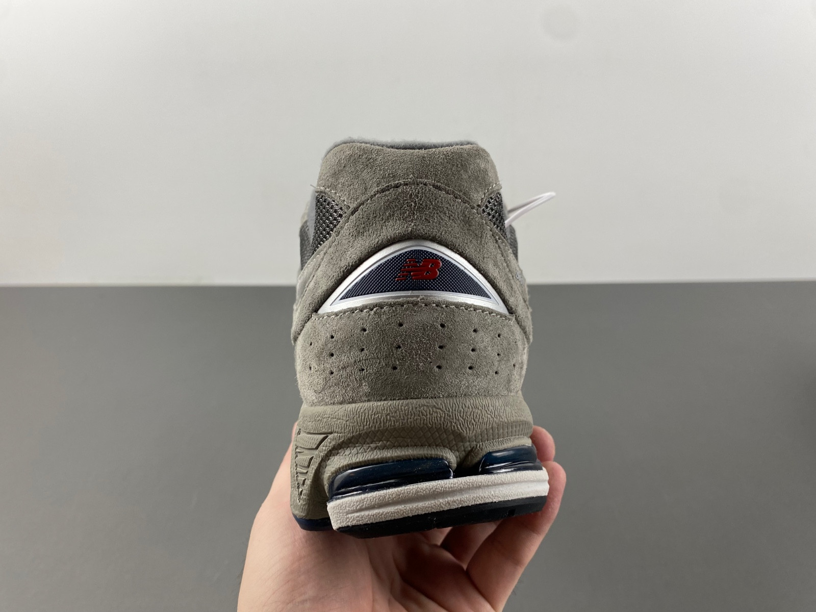 New Balance ML2002RA