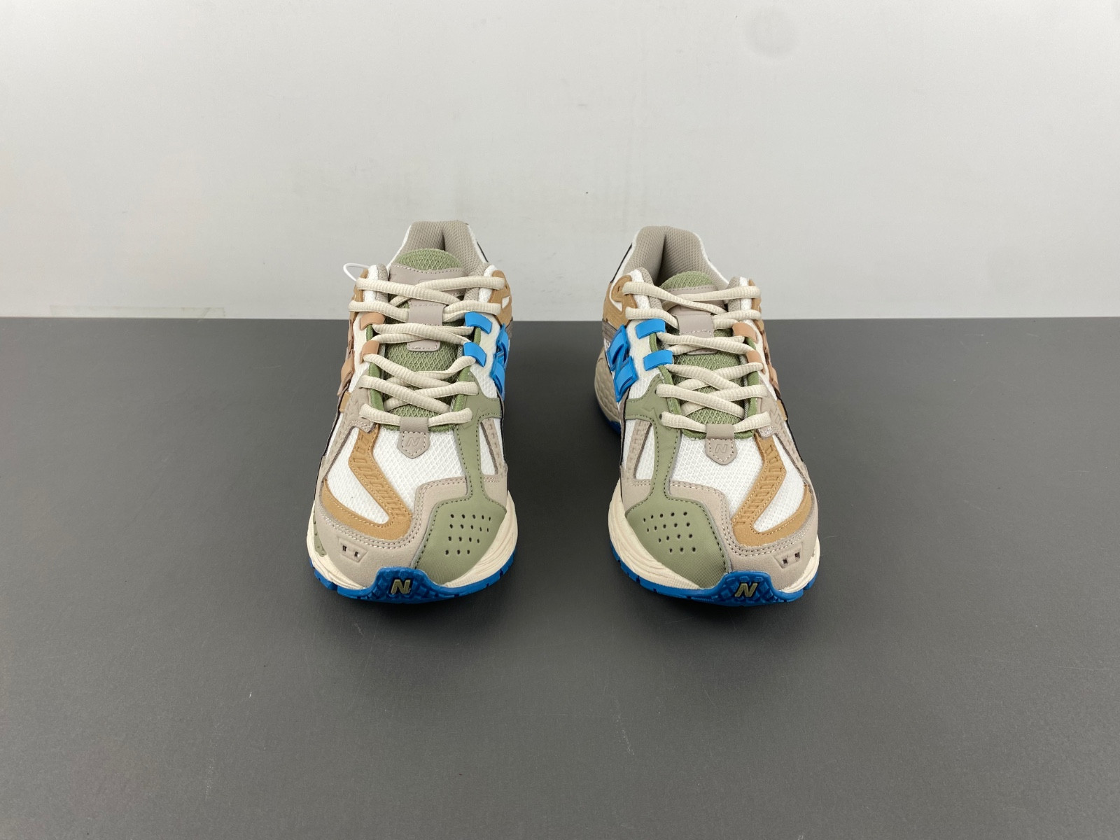 New New Balance M1000CA