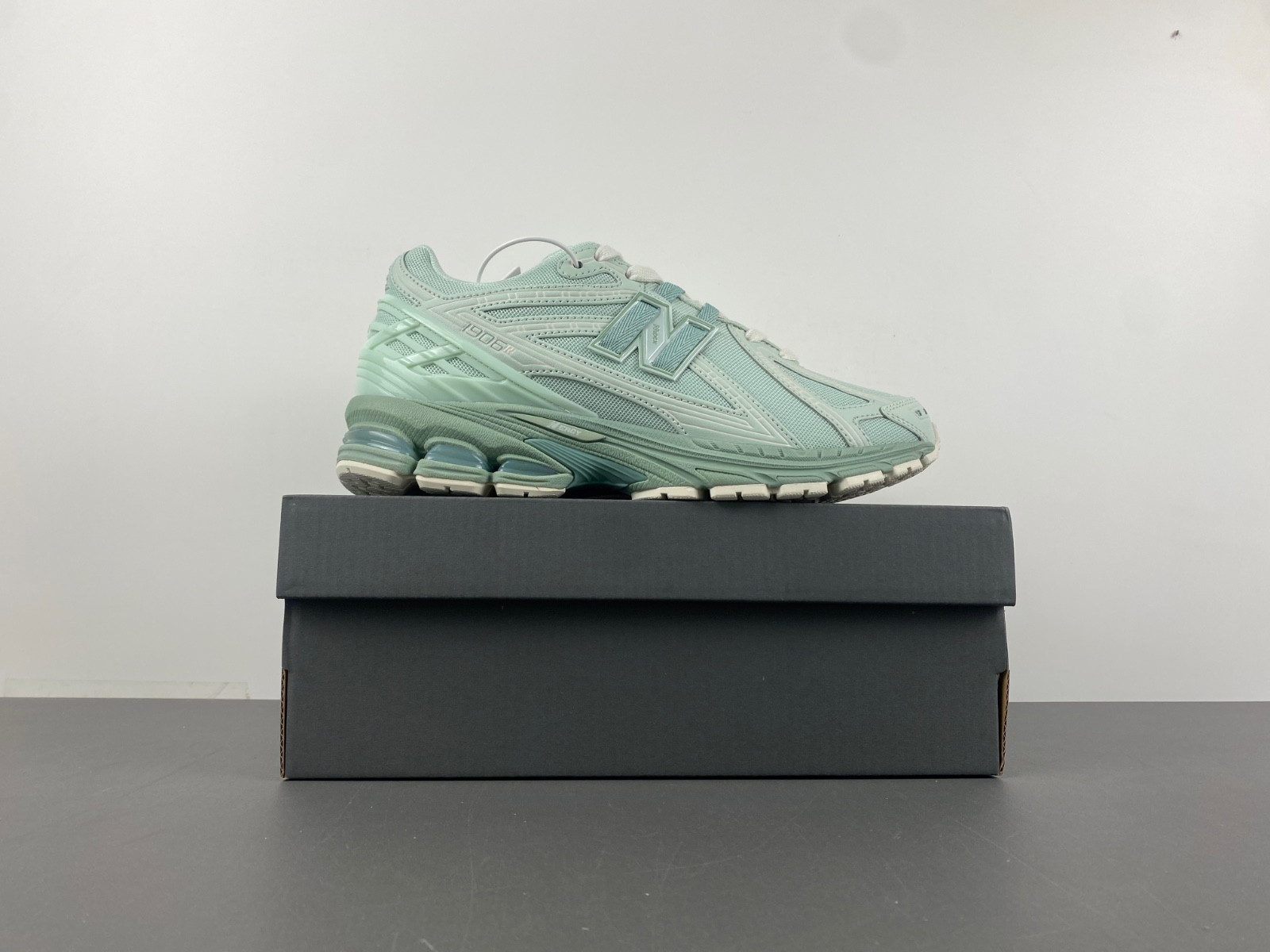 New Balance 1906R M1906RZC