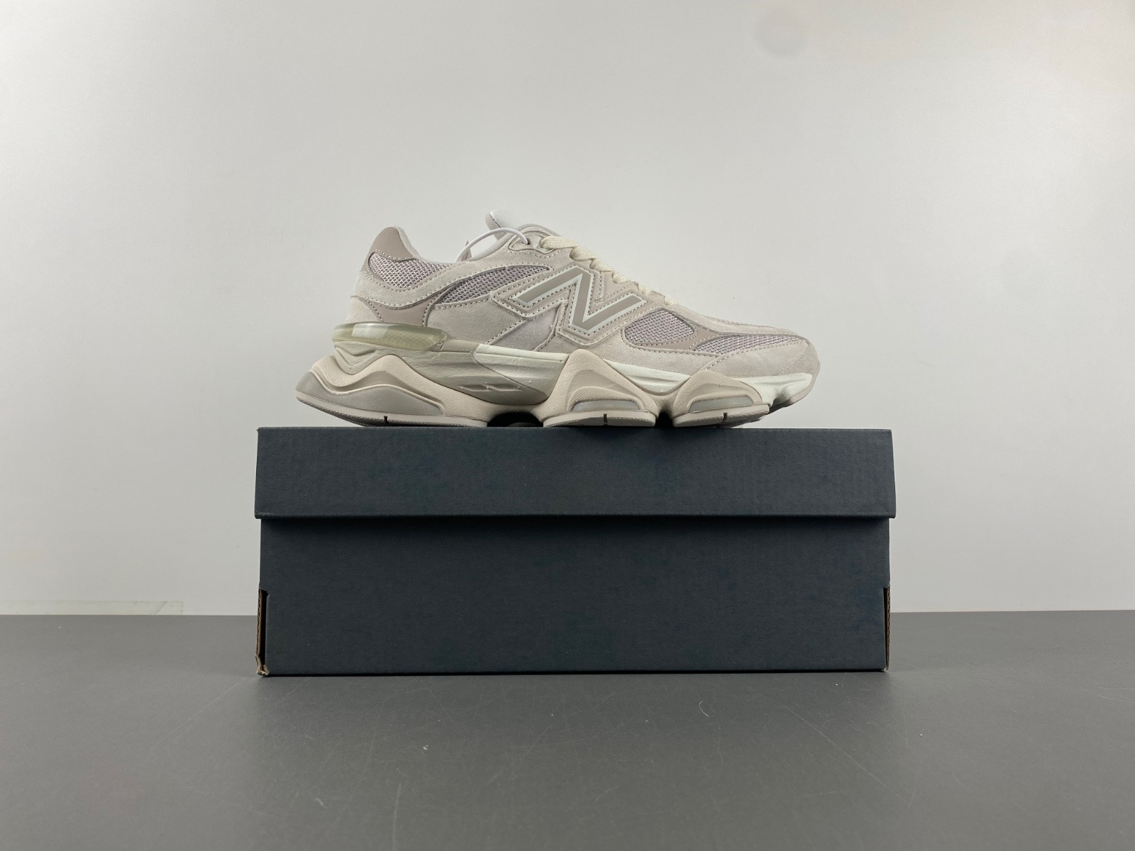 New Balance 9060 U9060MM