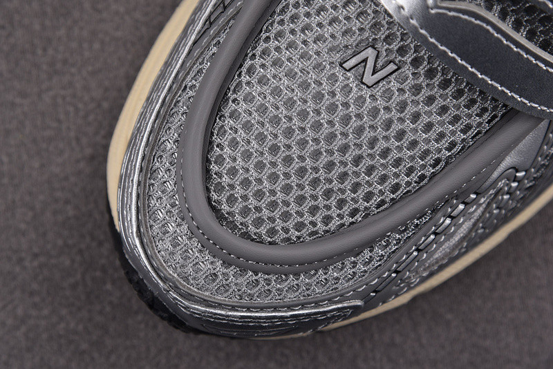 New Balance 1906L Metallic Silver U1906LAE