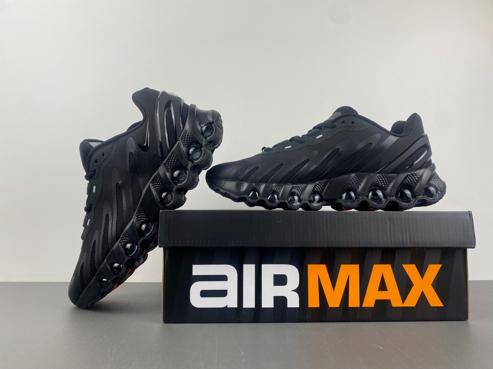 Nike Air Max Dn8 Black FQ7860-008