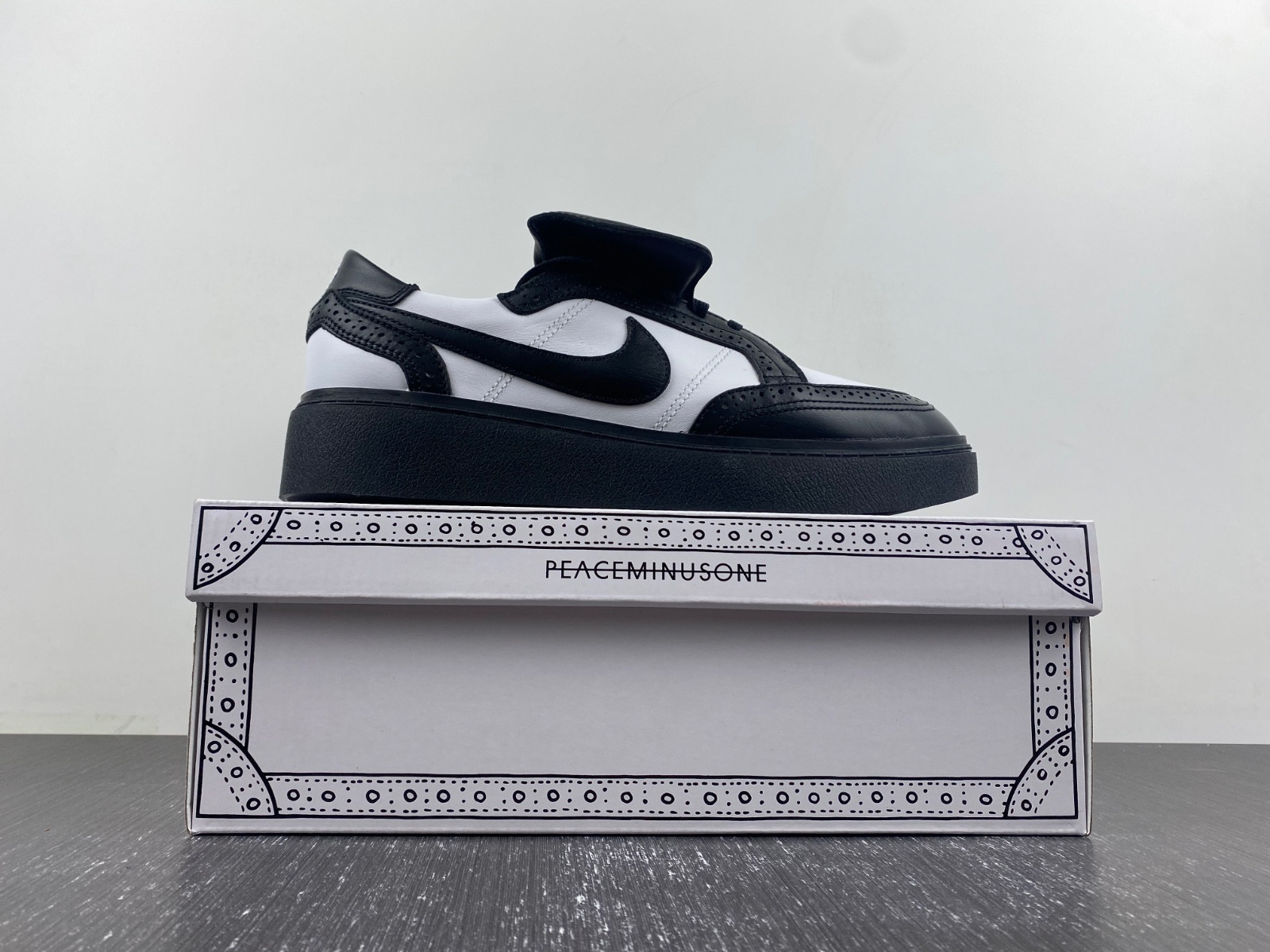 Peaceminusone x Nike Kwondo 1 “Panda” DH2482-101