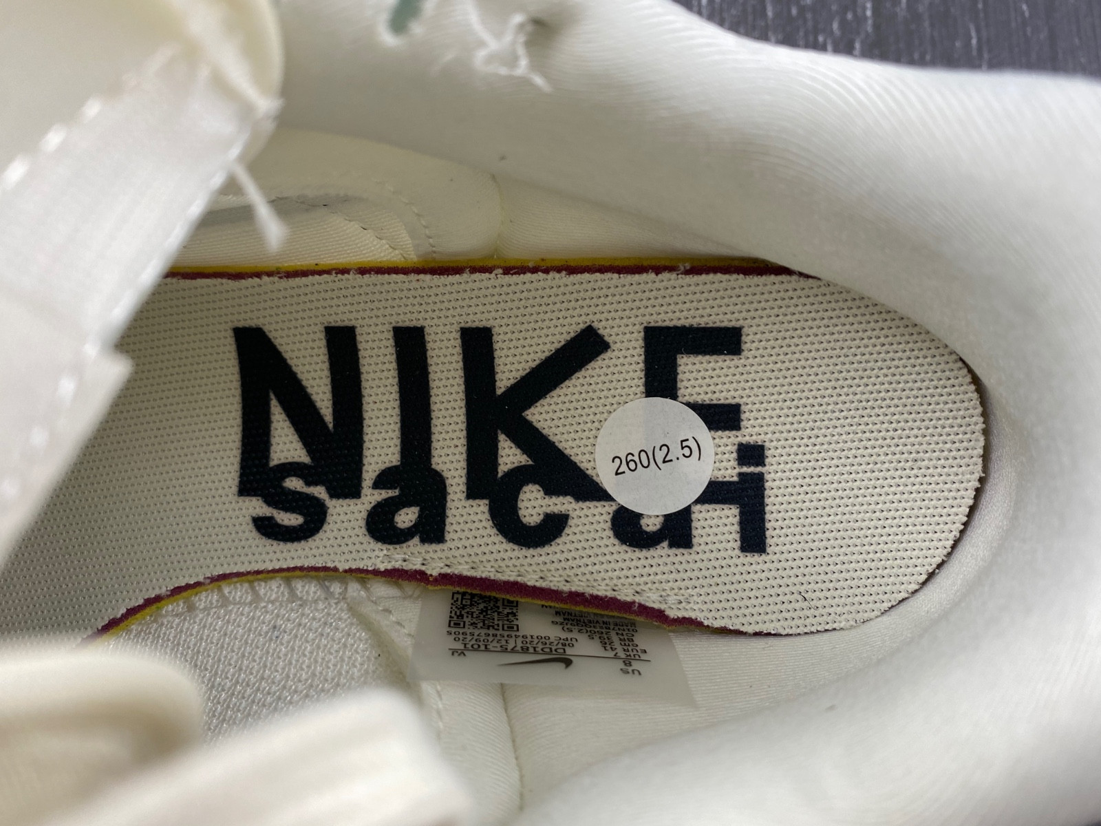 Sacai x Nike DD1875-101