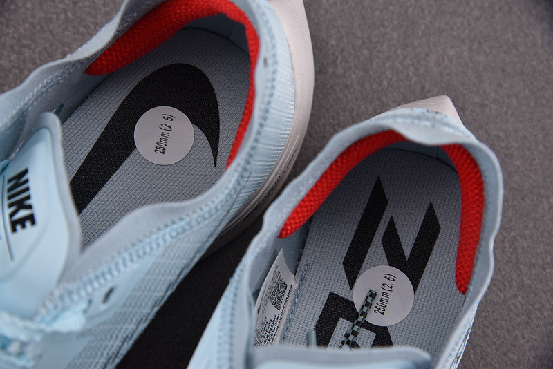 NK ZoomX Vaporfly Next% 2 CU4111-400