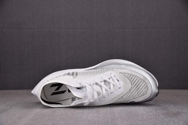 NK ZoomX Vaporfly Next% 2 CU4111-100