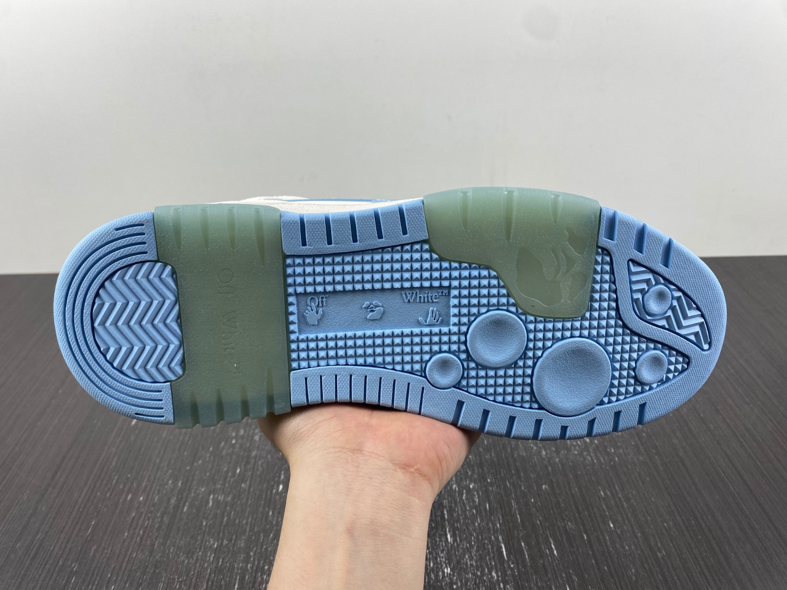 Off White GYM Sneaker