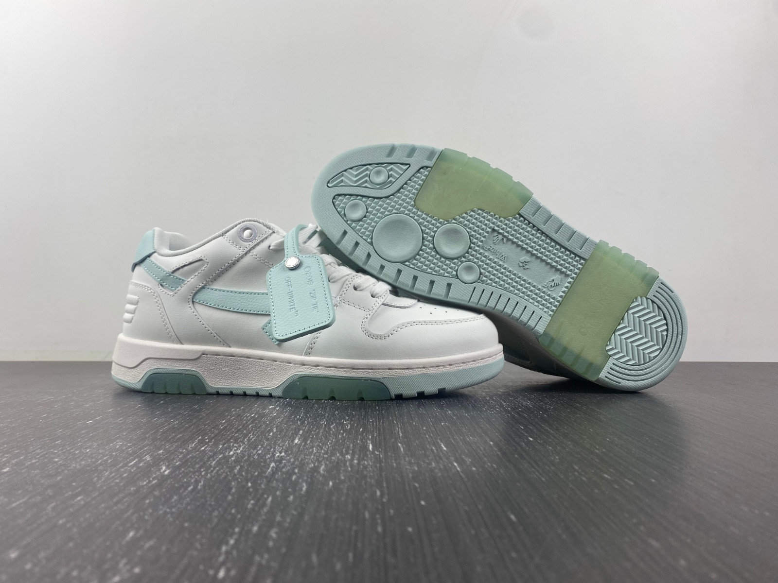 Off White GYM Sneaker