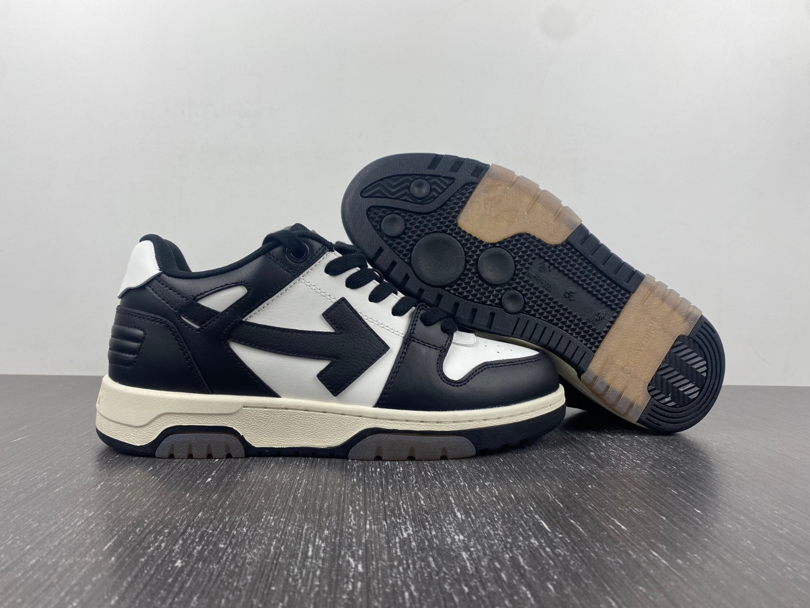 Off White GYM Sneaker