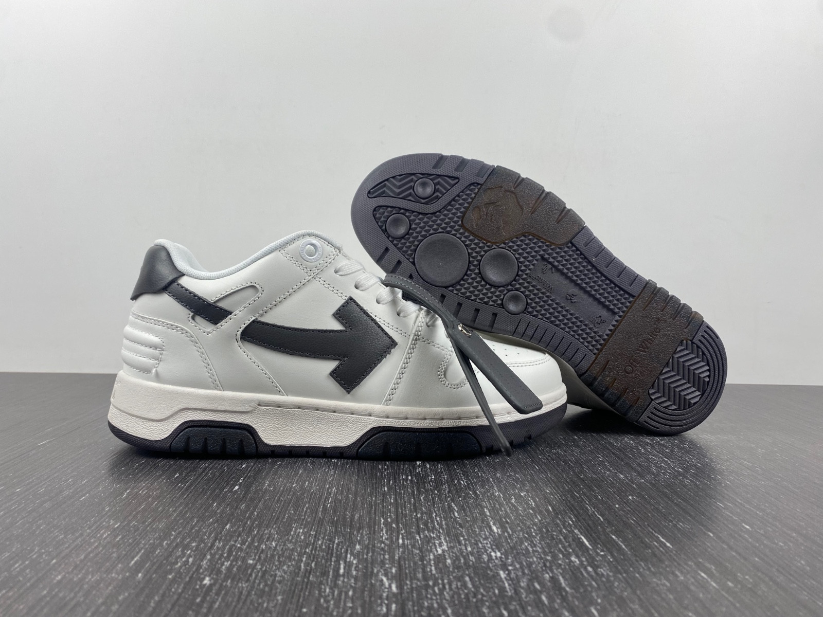 Off White GYM Sneaker